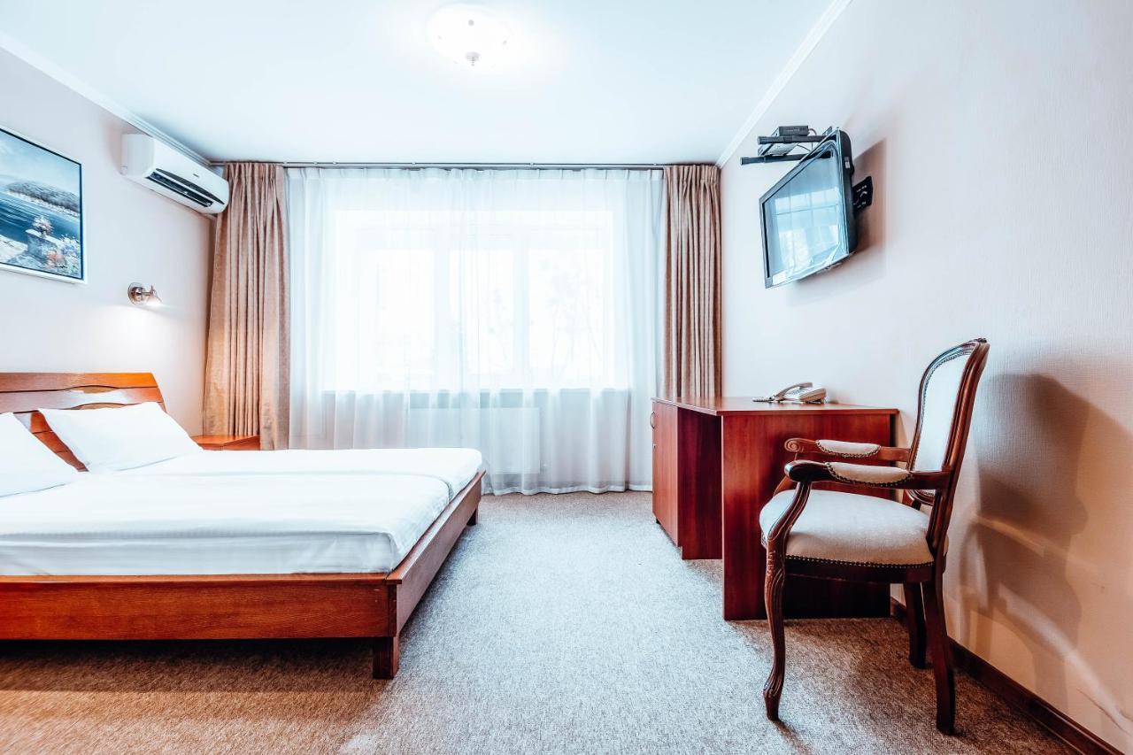 แบล๊คซี เคียฟ โฮเต็ล Hotel ภายนอก รูปภาพ